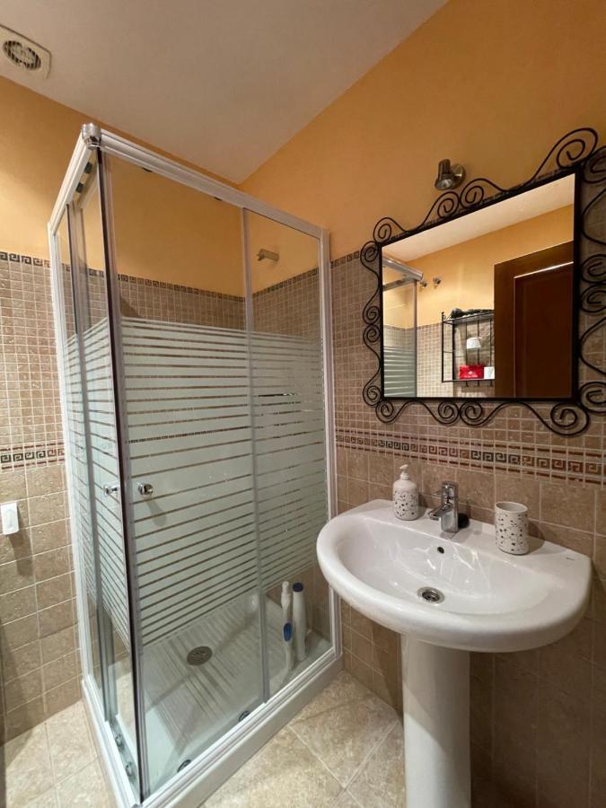 Lafrenchtouch - Relajate Y Desconecta Al Pueblo Vila Villanueva de Tapia Exterior foto